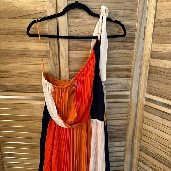 NWT AMUR Kade Pleated Maxi Dress Size 14 - Picture 8 of 10